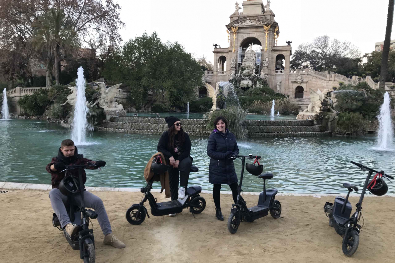 Barcelona: 2-Hour e-Scooter Tour