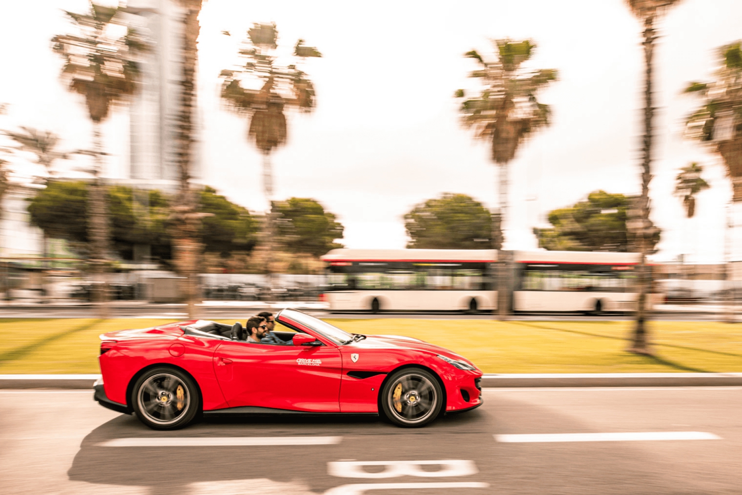 20 minuutin Barceloneta Beach Supercar City Tour