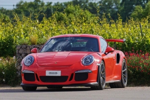 4 tunnin superautoreitti katalonialaiselle viinitilalle Barcelonasta