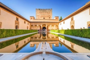 Andalusia and Barcelona 7-Day Package Tour From Madrid