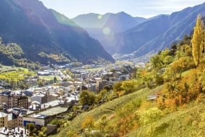 From Barcelona: Guided Day Trip to Andorra and France