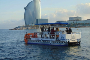Barcelona: 1,5 horas de passeio particular de barco a pedais
