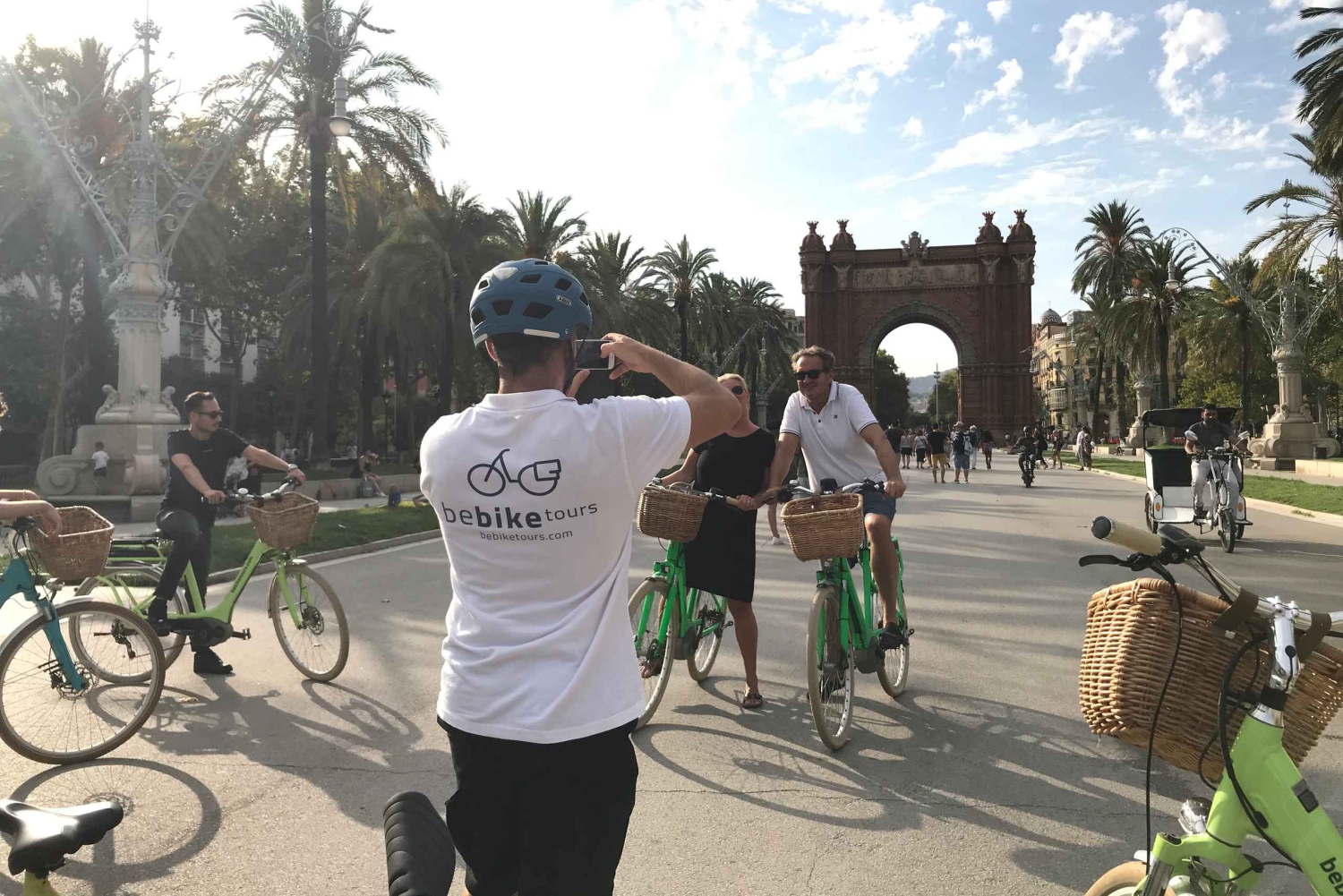 Barcelona: tour turístico de 1,5 horas en bicicleta/bicicleta eléctrica