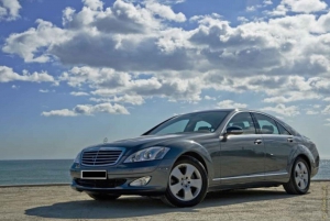 Barcelona 1-Way Private Luxury Airport or Port Transfer