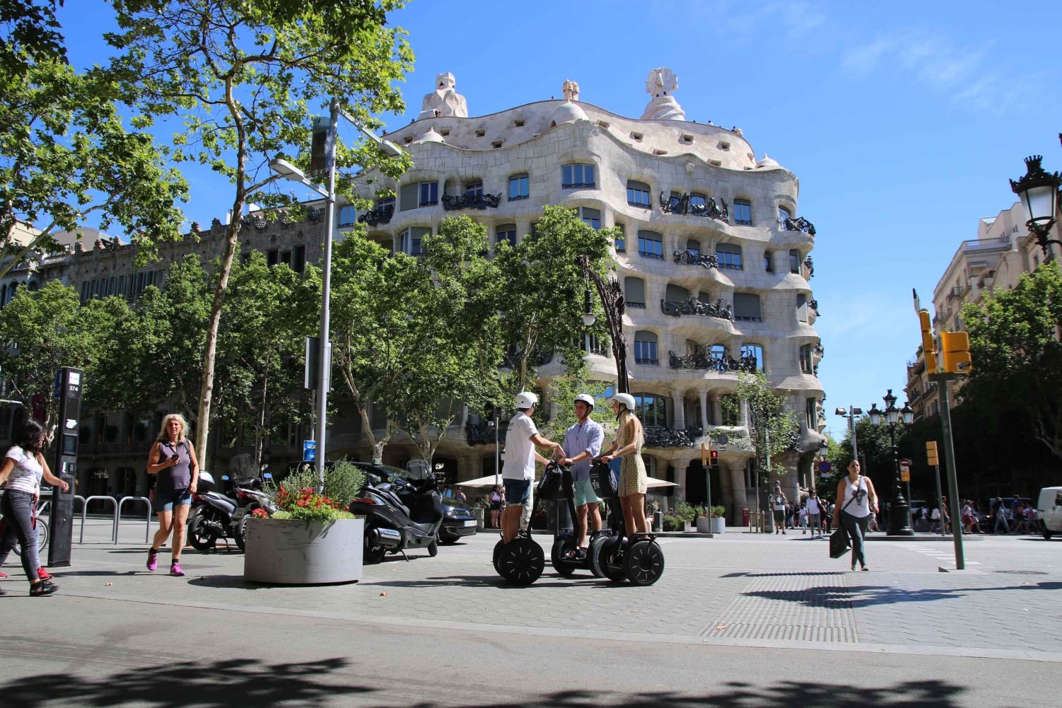 Barcelona: 2,5 timmars Gaudí Segway-tur
