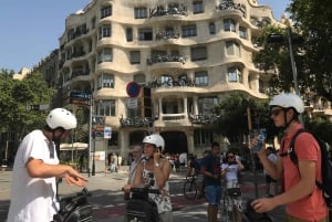 Barcelona: 2,5 timmars Gaudí Segway-tur