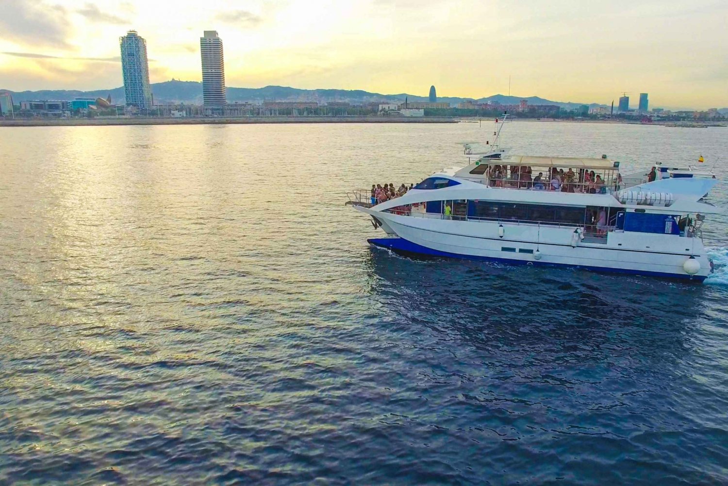 Barcelona: 2-Hour Boat Party