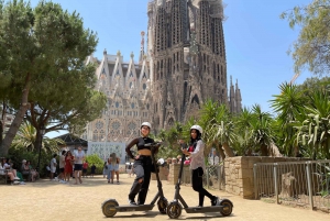 Barcelona: 2-Hour e-Scooter Tour