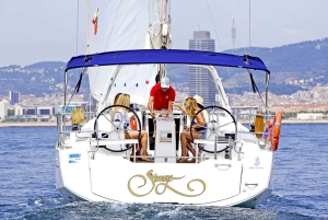 Barcelona 2 tunnin Välimeren purjehdus välipaloilla ja juomilla