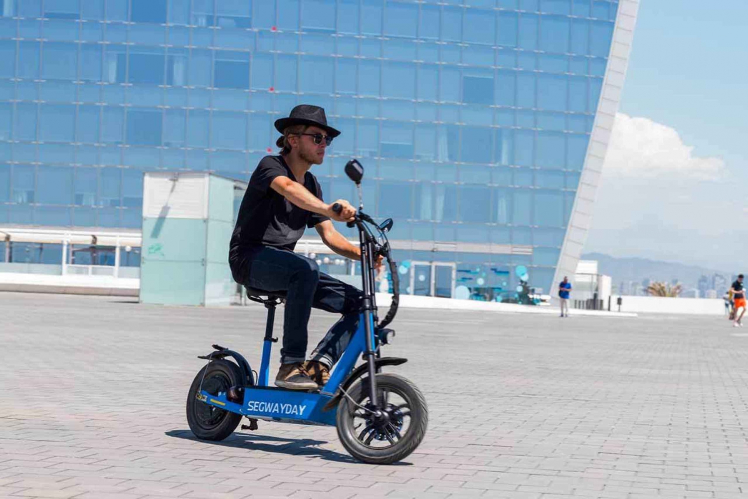 Barcelona: 2-Hour Montjuïc Tour by Electric Scooter