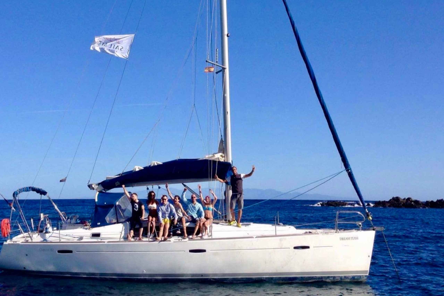 Barcellona: crociera in barca privata di 2 ore