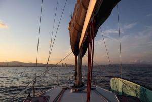 Barcelona: 2-Hour Sailboat Tour with Paddle Boarding