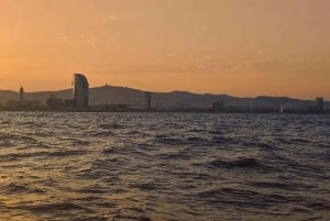 Barcelona: Seilbåt med drikke og snacks
