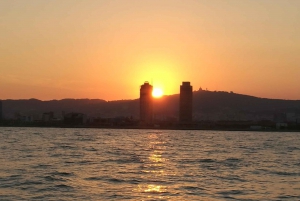 Barcelona: 2-Hour Sailing Trip