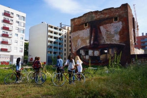 Barcelona: 3,5 uur durende streetart-tour op een bamboebike