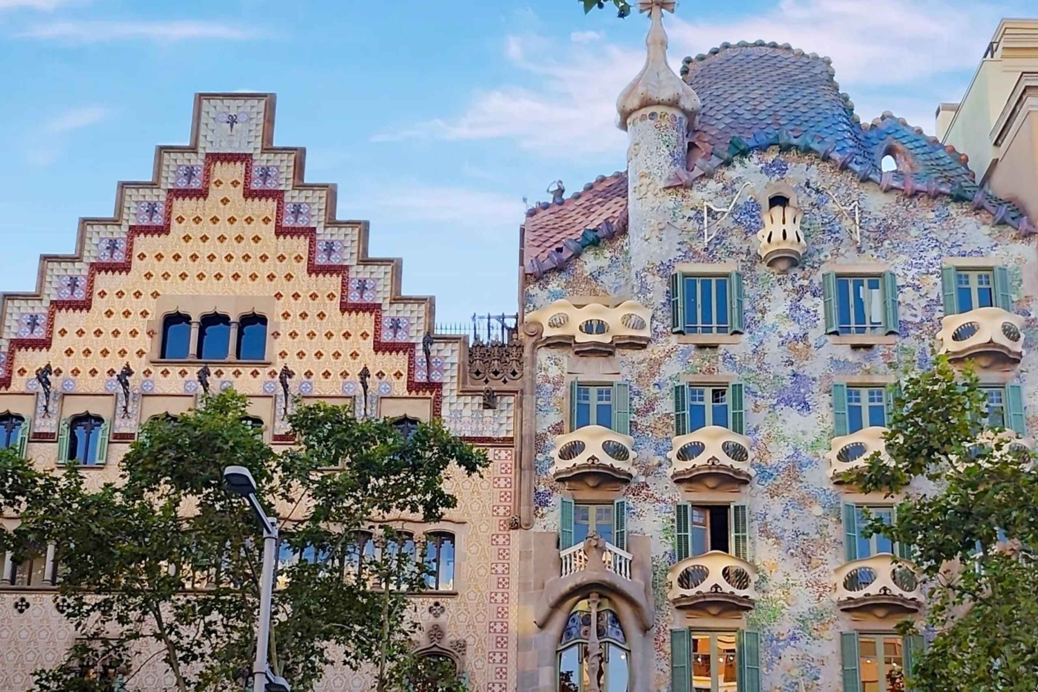Barcelona: 3-Hour Best of the city Walking Tour & Surprise