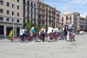 Barcelona: 3-Hour Bike Tour with Spanish Tapas