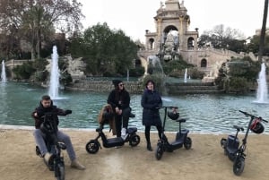 3-stündige E-Scooter-Tour & Sagrada Família