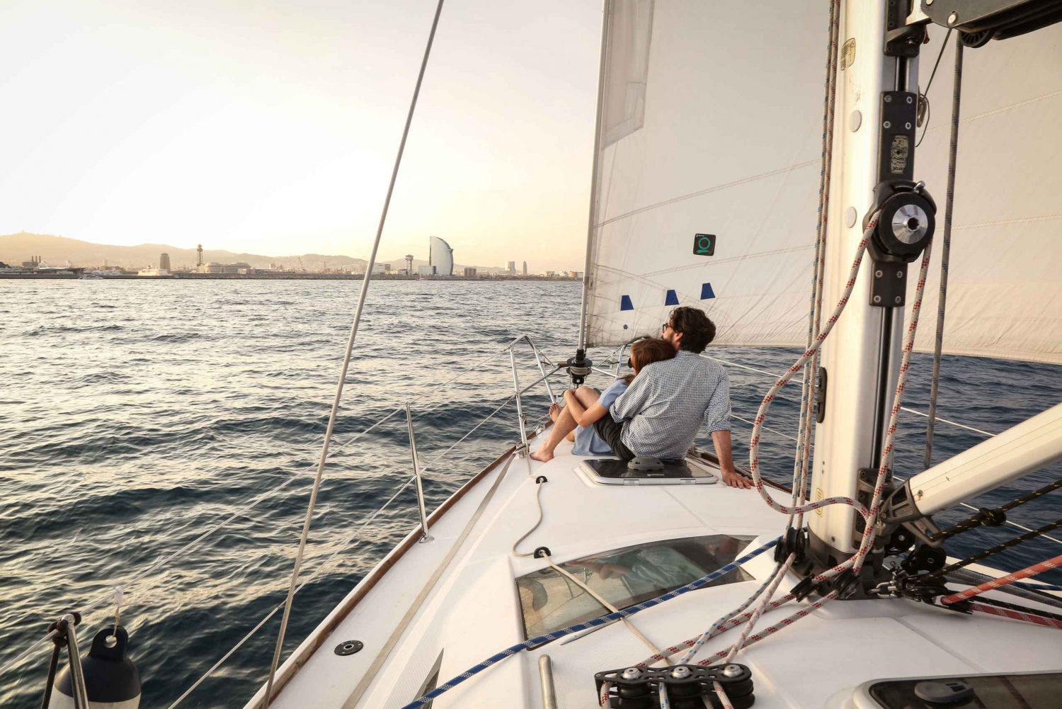 Barcelona: Private Sailing Experience From Port Olimpic