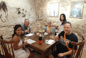 Барселона: 3 винодельни Пенедес с трансфером из отеля и обедом