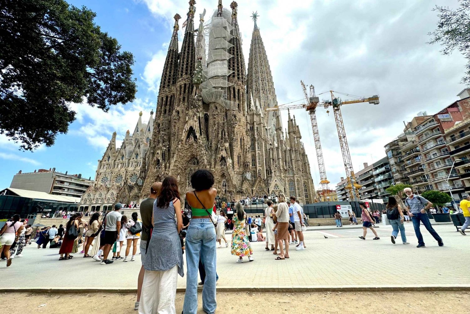 Barcelona: Afternoon Sagrada Familia in Small Group