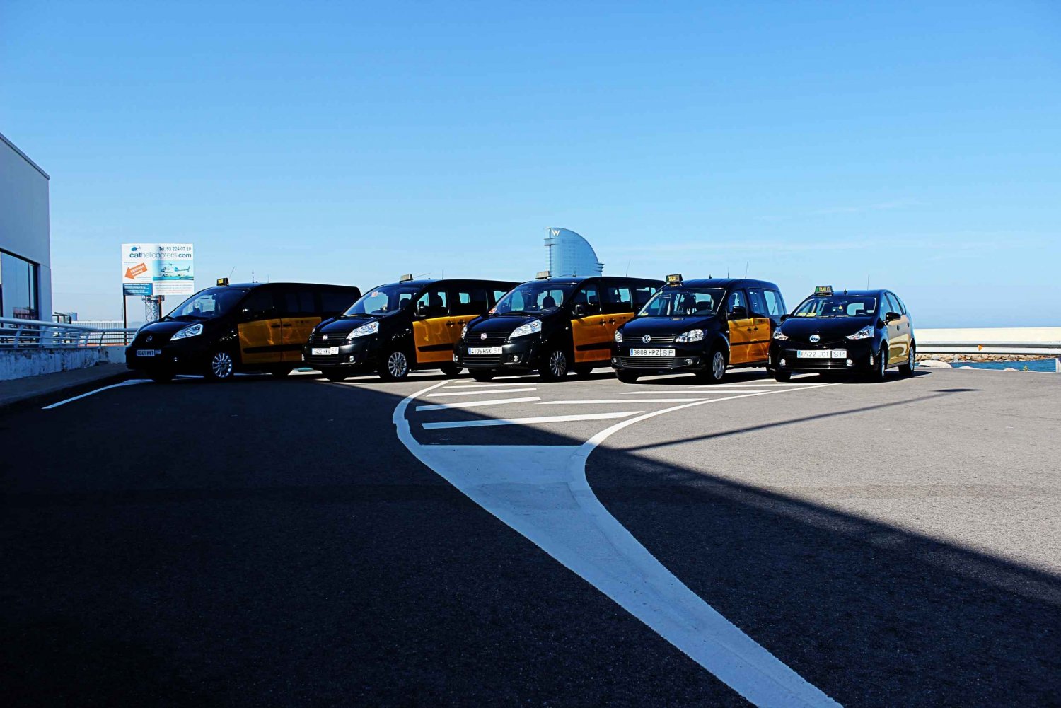 Barcelona Airport: Private Transfer from/to Barcelona City