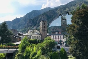 Barcelona: Andorra & French Pyrenees Private Tour + Pickup
