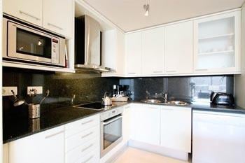 Barcelona Apartment 4 Bedrooms