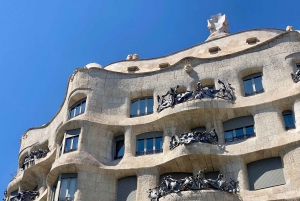 Barcelona: Architectural Wonders Self-Guided Audio Tour