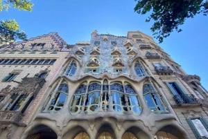 Barcelona: Architectural Wonders Self-Guided Audio Tour