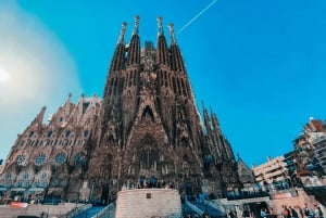 Barcelona: Architecture Walking Tour With Local Guide