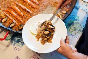 Authentischer Paella- und Sangria-Kochkurs in Barcelona