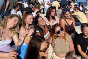 Barcelona: Brunch Boat Party z drinkami i DJ-em