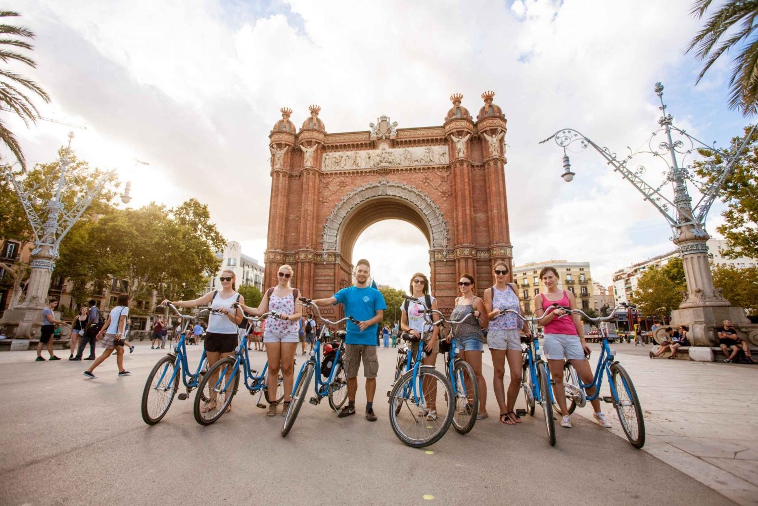 Barcelonas stränder på tre timmars rundtur med cykel