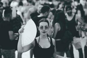 Barcelona: Beach Club Pool Party met DJ