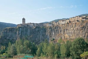 Besalú & Mittelalterliche Städte Tour mit Hotelabholung