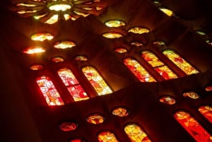 Barcelona: Best of Sagrada Familia Private Tour