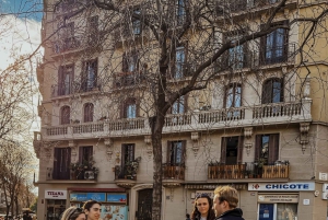 Barcelone : visite à vélo ou en vélo électrique, sites incontournables et anecdotes locales