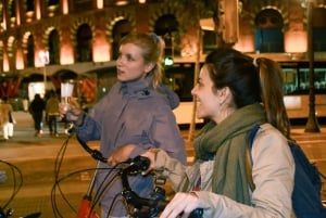 Barcelona en Bicicleta de Noche con Cava