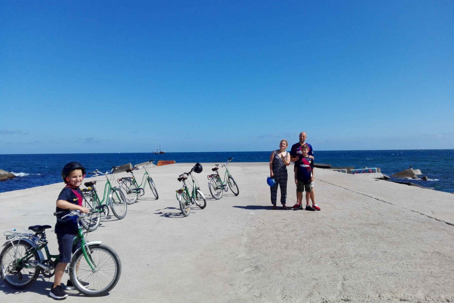 Barcelona: Bike Tour for Families