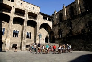 Barcelona Bike Tour: Sagrada Familia and More