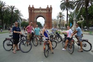 Barcelona: Bike Tour with a Break on a Beach Terrace Bar