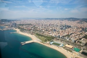 Barcelona: Passeio de barco e voo panorâmico de helicóptero