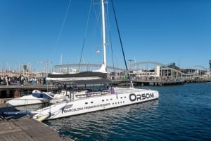 Barcelona: Passeio de barco e voo panorâmico de helicóptero