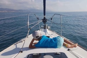 Barcelona: Boat trip with cava in amazing sailboat
