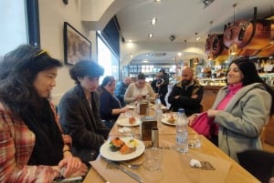 Barcelona: Boqueria Market & Barrio Gotico Street Food Tour