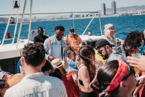 Barcelona: Brunch-båtfest med drinker og DJ