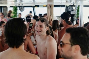 Barcelona: Brunch Boat Party z drinkami i DJ-em
