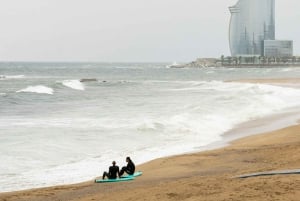 Barcelona por los aires y el mar: Montjuic, Teleférico, Playa y Catamarán.