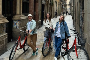 Barcelona by Bike: Top Sights, Tapas & Local Insights